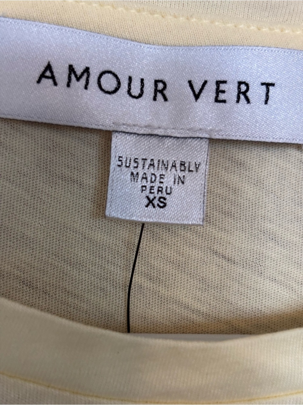 Amour Vert Short Sleeve Tee in light yellow - Picture 2 of 4
